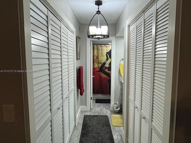 Building Photo - 8000 Lagos de Campo Blvd