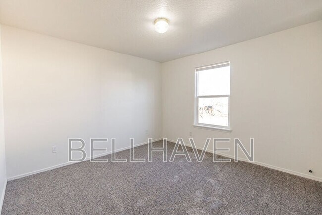 Building Photo - 9626 W Rustica Dr