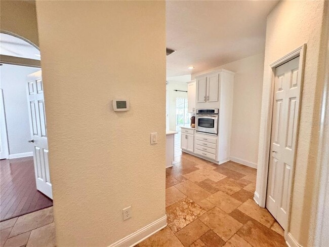 Building Photo - 27130 Firebush Dr