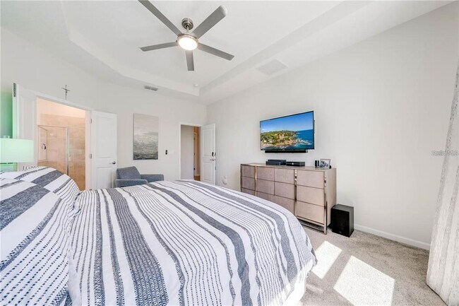 Building Photo - 5301 Amersham Ln