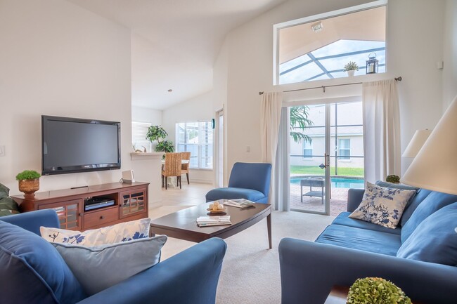 Building Photo - Beautiful Fully Furnished 4 Bedroom 3 Bath...