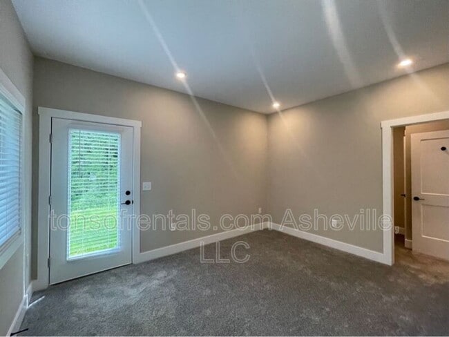 Building Photo - 77 East St