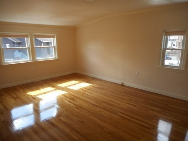 Building Photo - 53 Grimshaw St