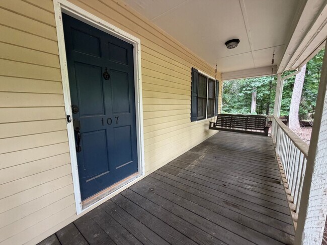 Building Photo - 3-Bedroom, 2.5-Bath House on Spacious Lot in west Athens, GA