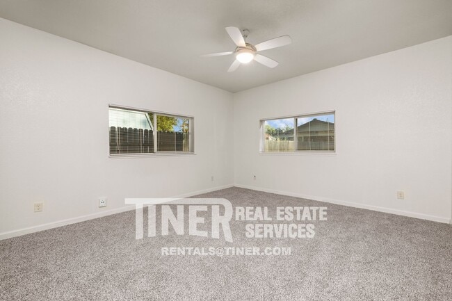 Building Photo - 9304 Orangevale Ave