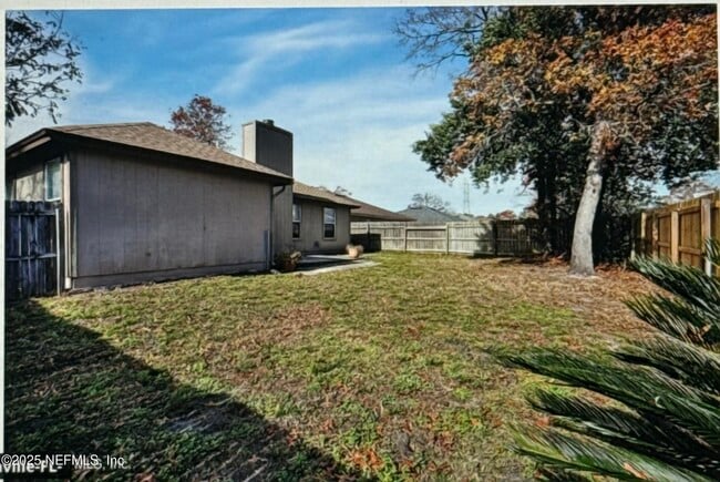 Building Photo - 3317 Cancun Dr E