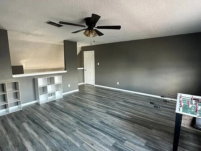 Building Photo - 5634 Indian Hill Dr