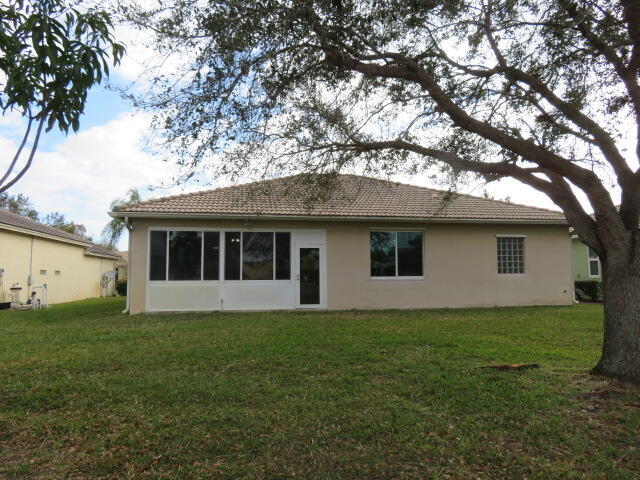 Building Photo - 589 Waverly Cir