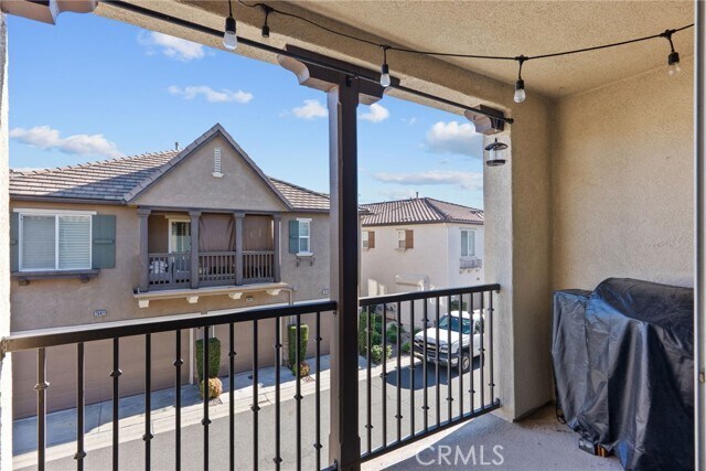 Building Photo - 28421 Santa Rosa Ln