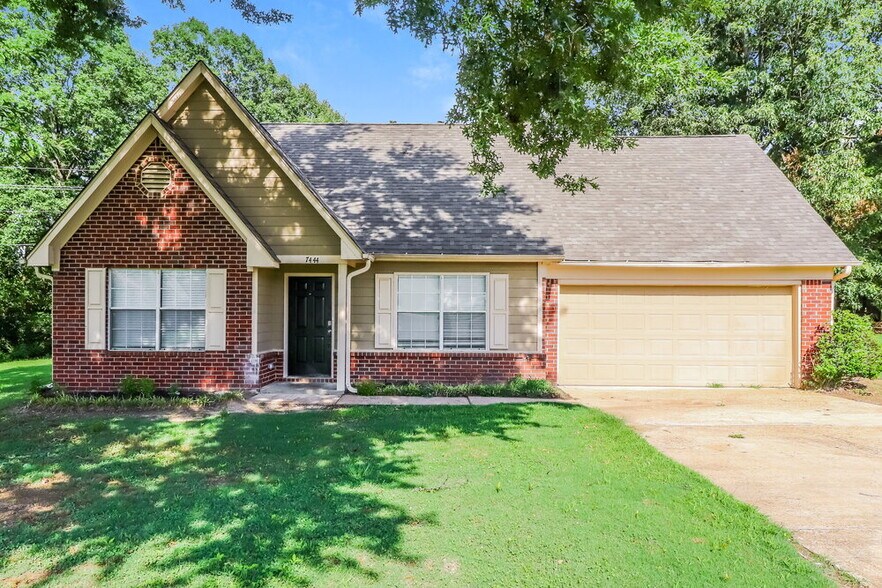 Primary Photo - 7444 Holly Grove Dr