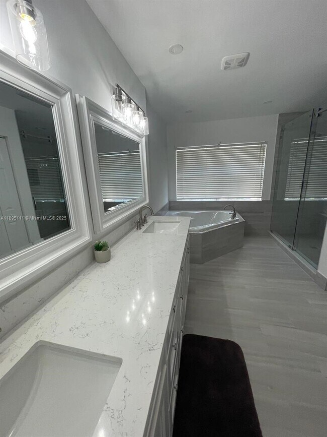 Building Photo - 17025 NW 20th St