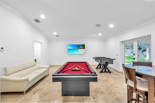 Building Photo - 6300 SW 190th Ave