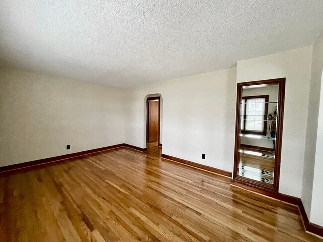 Building Photo - All Brick Ranch Home in Kempsville W/HUGE Yard - Sunroom - Detached 2-Car Garage PLUS Workshop & ...