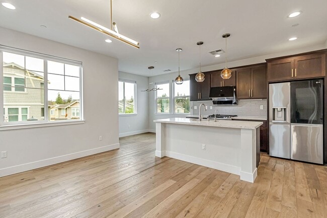 Building Photo - Stunning Home with Modern Upgrades and Pri...