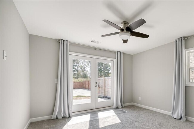 Building Photo - 2997 Whispering Hills Ct