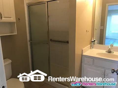 Building Photo - 4 Bed 3 Bath Home For Rent In Olathe!