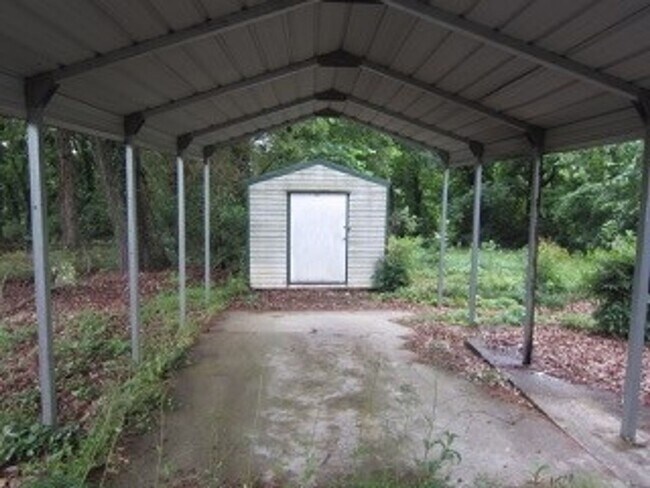 Building Photo - Charming 2BR House in Atlanta