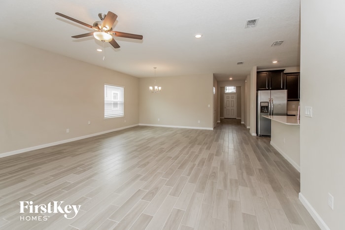 Building Photo - 9777 Cilantro Dr