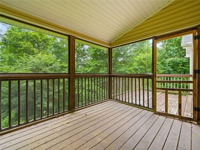 Building Photo - 166 Cove Hill