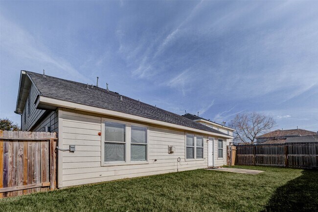 Building Photo - 3434 Fiorella Way