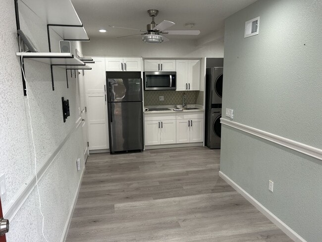 Building Photo - Super Cute 1 Bedroom, 1 Bath ADU