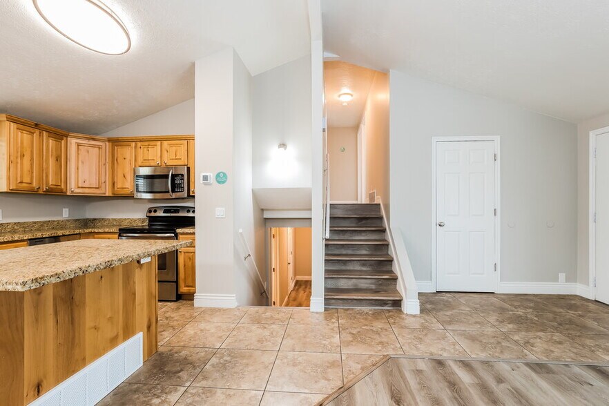 Building Photo - 4256 S 6180 W