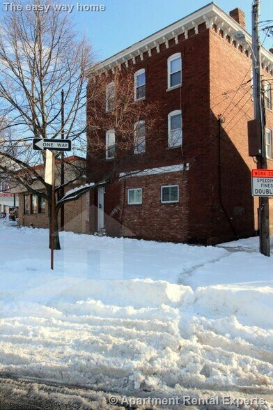 Building Photo - 10 Winter St