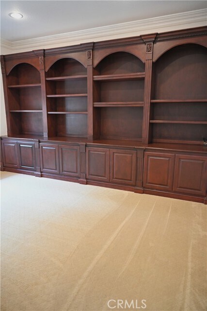 Building Photo - 32 Acanthus