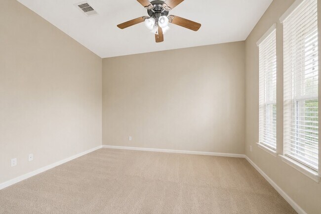 Building Photo - 4102 Sandstone Bend Ln