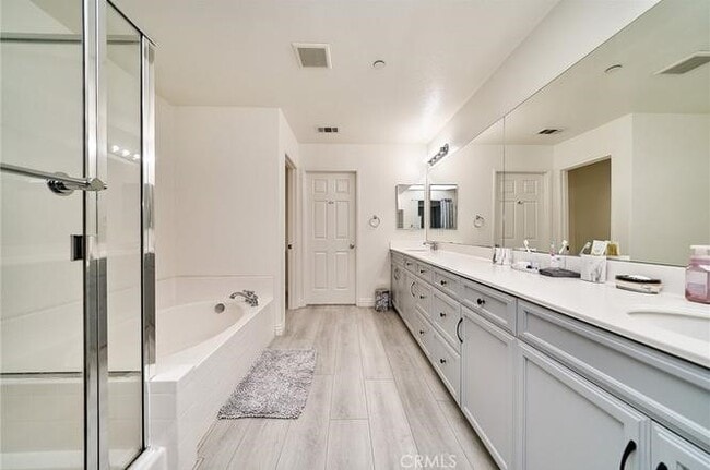 Building Photo - 12573 Montaivo Ln