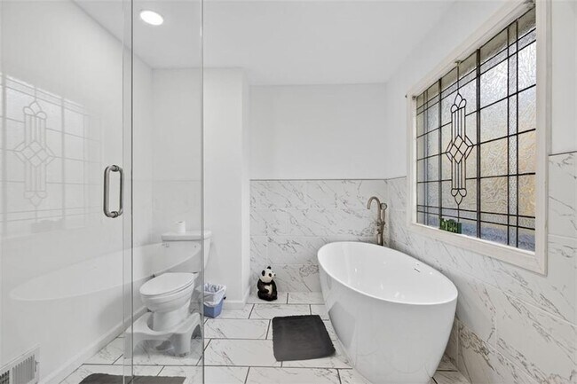 Building Photo - 2222 Amber Creek Trail