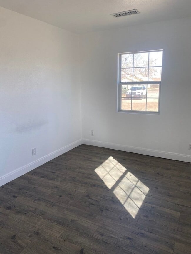 Building Photo - New Hot Rental Listing in Big Spring, TX
