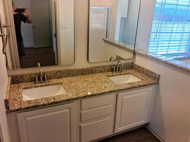 Building Photo - 6004 Harwood Crossing Dr