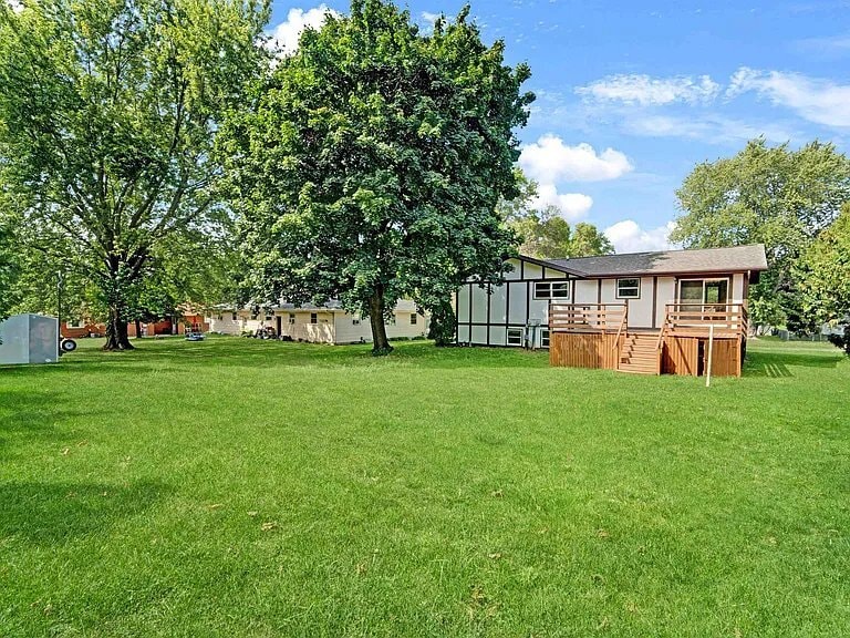Building Photo - 5131 Lakewind Dr