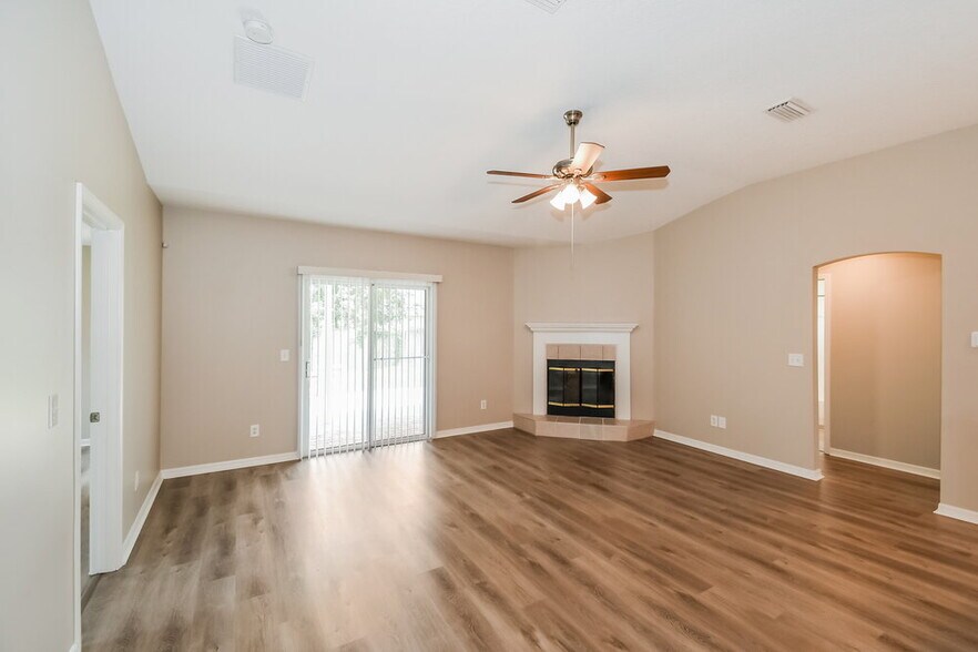 Building Photo - 3100 Havengate Dr
