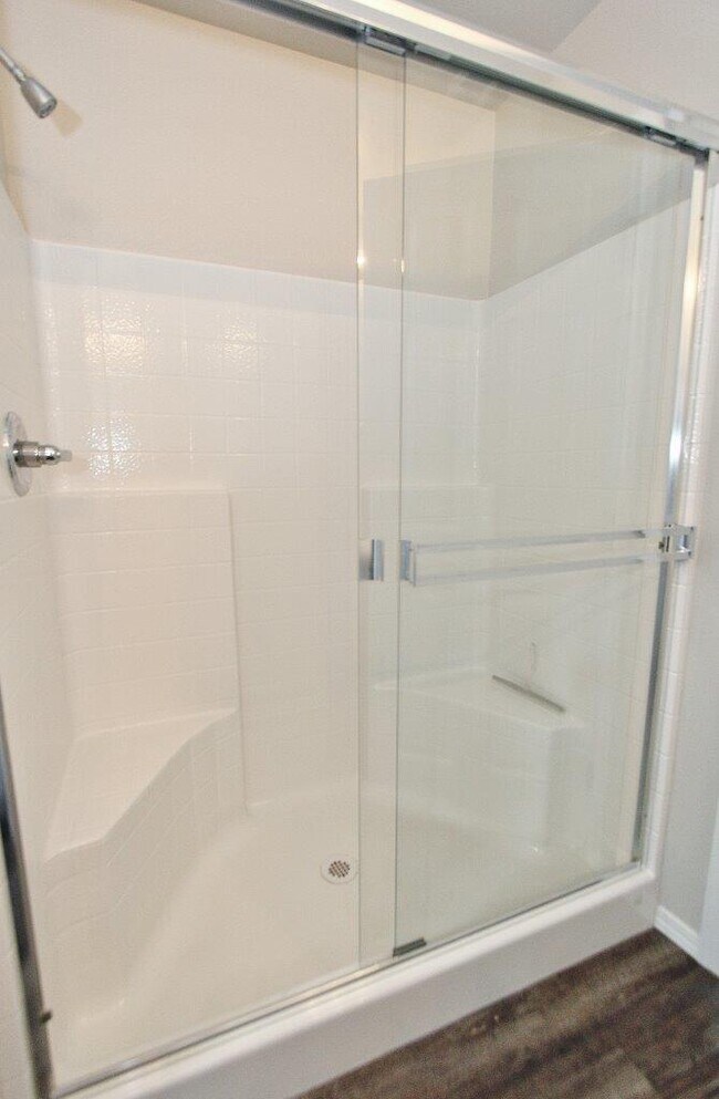 Building Photo - 16901 Carmichael Ave