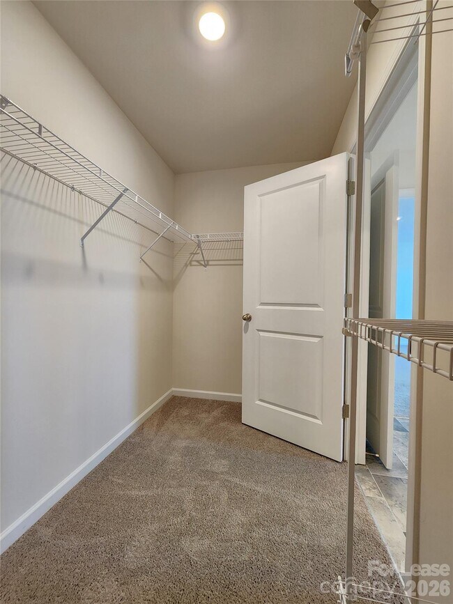 Building Photo - 125 Sycamore Xing Ct