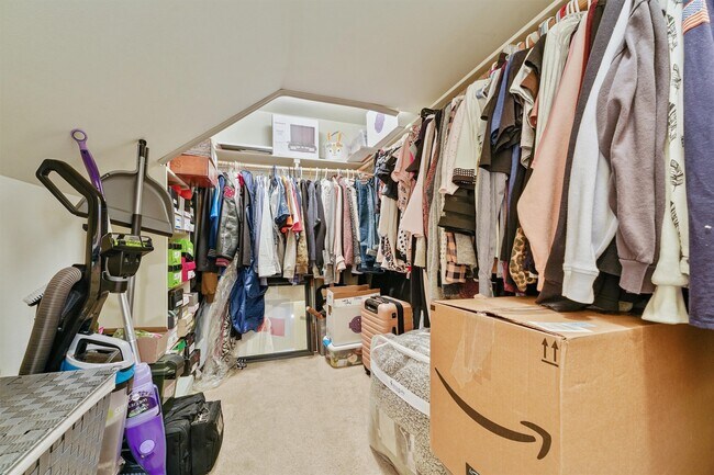 Building Photo - 4514 Center St