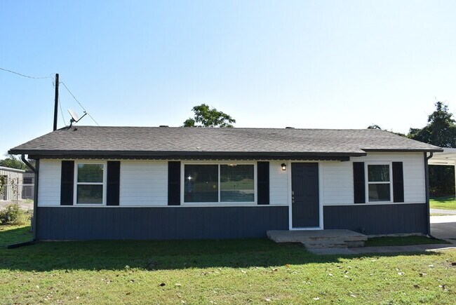 Primary Photo - "Charming Newly Remodeled 3-Bedroom Home F...