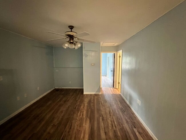 Building Photo - 7973 Elliott Rd