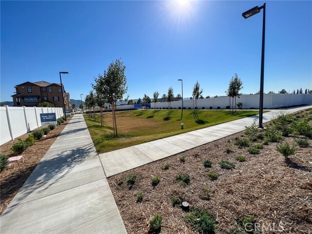 Building Photo - 40636 Birchfield Dr