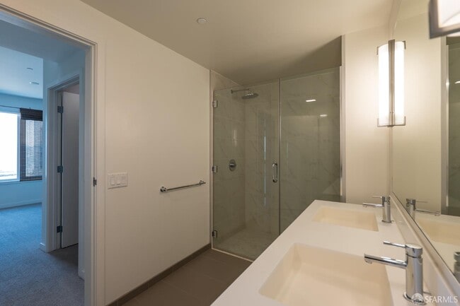 Building Photo - 52 Innes Ct