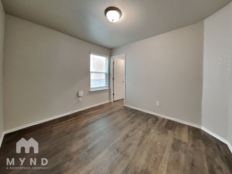 Building Photo - 13004 Lineberry Ln