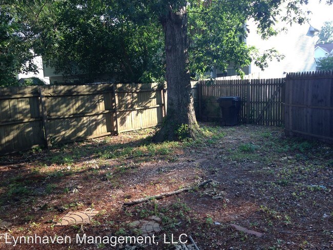 Building Photo - 5447 Campus Dr