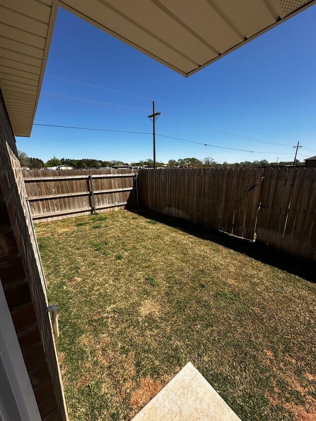 Building Photo - Available July 21st in Upland West: Awesom...