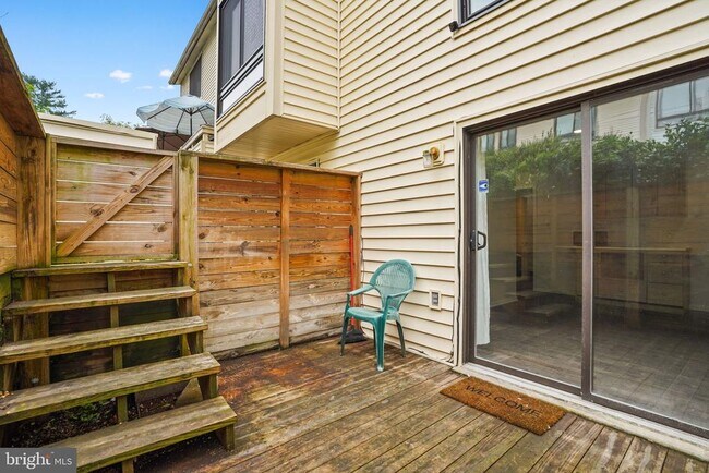 Building Photo - 18616 Pier Point Pl