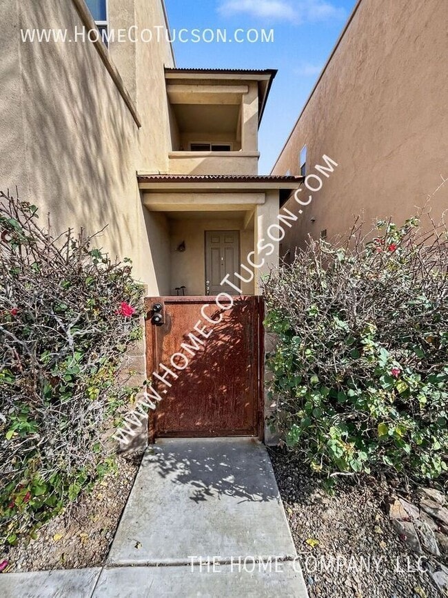 Building Photo - 2808 N Silkie Pl