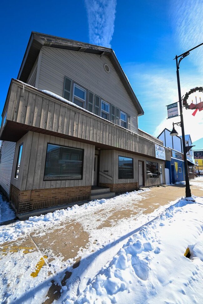 Building Photo - 1200 1/2 Superior Ave