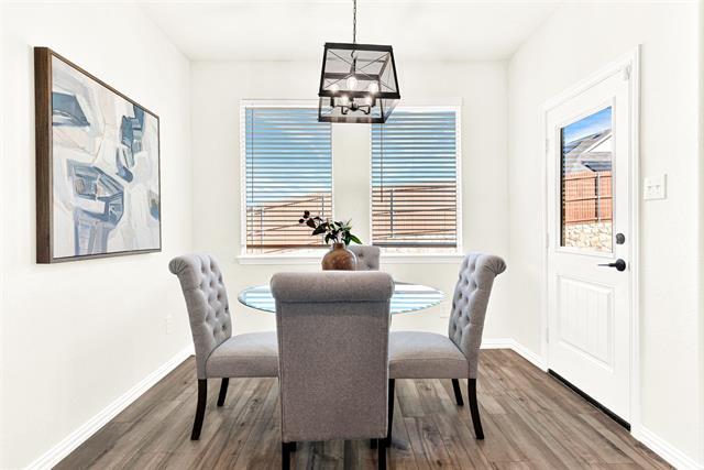 Building Photo - 3320 Brentwood Cv