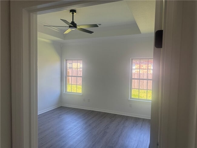 Building Photo - 3518 Montpilier Pl